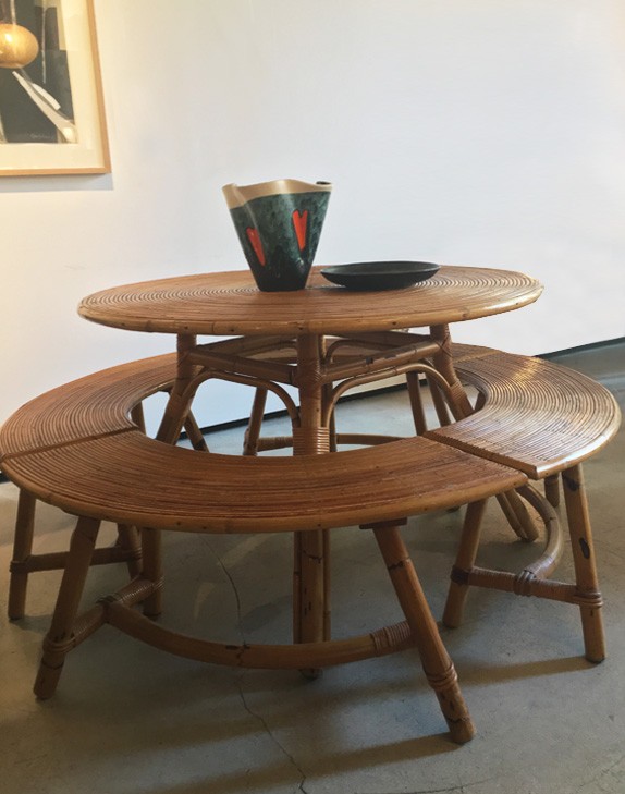 Table à manger et bancs