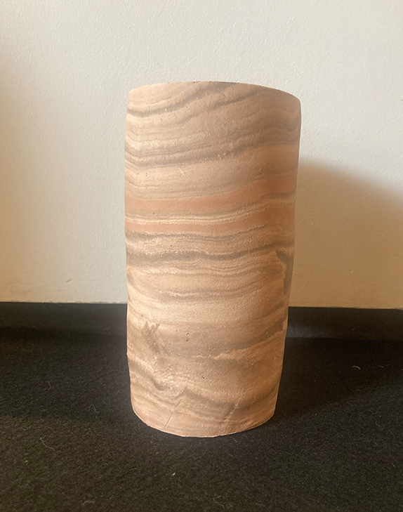 Vase 03