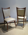 Lot chaises de bois et skaï