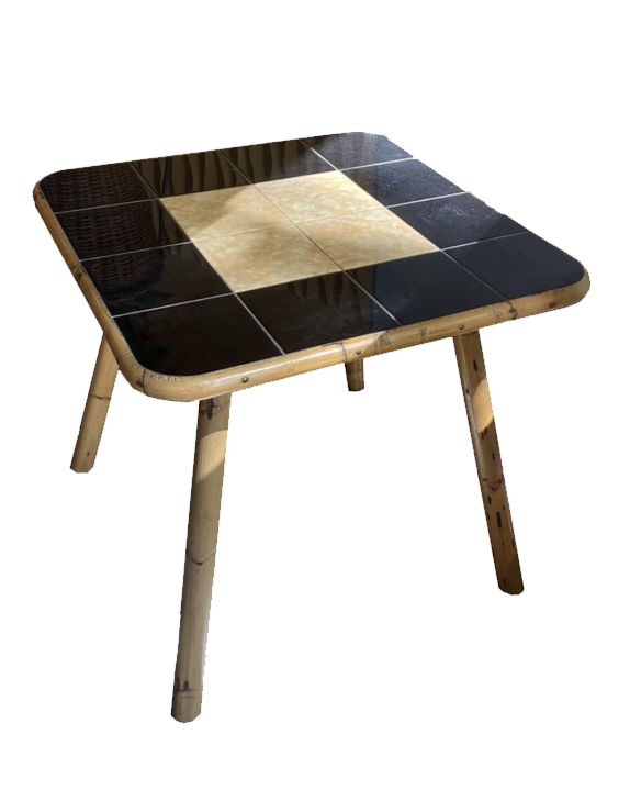 Table base en céramique